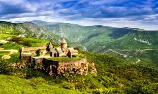 بازدید از خاص ترین جاذبه های تاریخی در تور ارمنستان