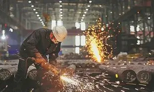 شوک بزرگ چین به اقتصاد جهانی و تغییر بنیادین صنایع مادر مانند آهن و فولاد