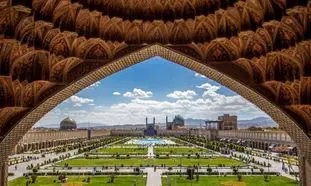 10 جاذبه گردشگری رایگان که در تور اصفهان نباید از دست داد