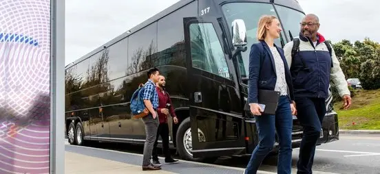 ۶ مزیت استفاده از سرویس ایاب و ذهاب کارمندان برای شرکت‌ ها و ادارات