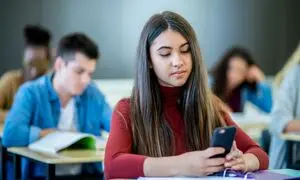 5 گوشی 13 میلیونی مناسب برای دانش آموزان