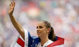 اسطوره فوتبال زنان خداحافظی کرد