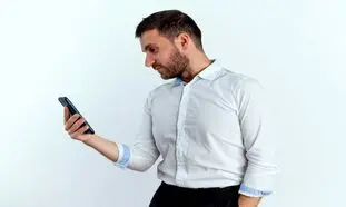 ارزان ترین گوشی لمسی در بازار چند است؟