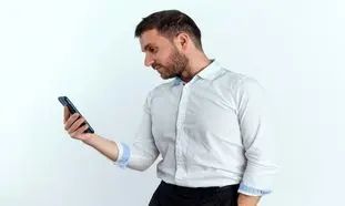 ارزان ترین گوشی لمسی در بازار چند است؟