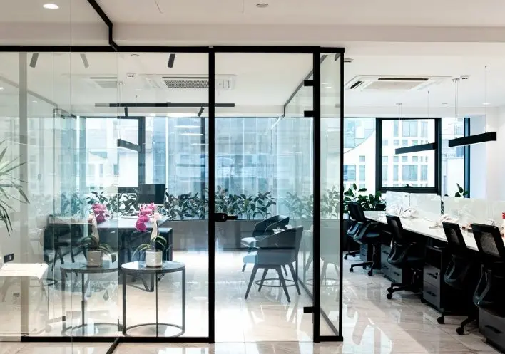 چگونه پارتیشن‌های اداری دیکا آسیا می‌توانند تغییر دکور ایجاد کنند؟