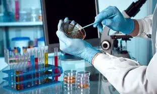 حضور پیشتازطب در همایش آسیب شناسی و طب آزمایشگاه