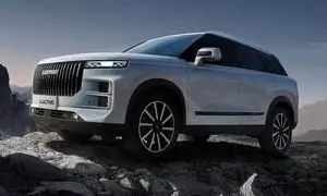 «لوکانو» کارش را در ایران آغاز کرد
