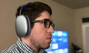 هدفون یا ایرپاد؟ کدامیک بهتر است؟