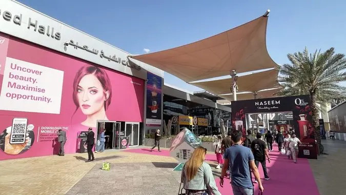 تور اختصاصی نمایشگاه زیبایی خاورمیانه با آژانس اطلس