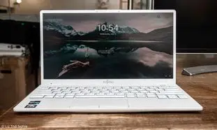 مزایای خرید لپ تاپ استوک فوجیستو