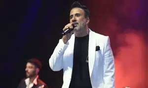 اجرای خواننده مشهور ترک با برند بازلی