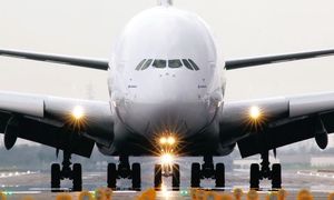 عکسی عجیب از ابعاد دم هواپیمای غول پیکر A380