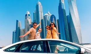 تأثیر رنت ماشین بر صنعت گردشگری