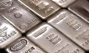 کدام سرمایه گذاری بهتر است؟ خرید فیزیکی نقره یا خرید در بورس؟