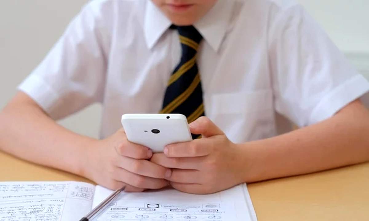 با 8 میلیون گوشی سامسونگ بخریم یا ریلمی؟