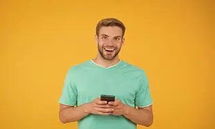 معرفی 5 گوشی با باتری قوی / مناسب برای استفاده طولانی مدت