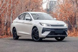 شرایط خرید اقساطی خودرو کی ام سی j7 مدل 1402 دست دوم
