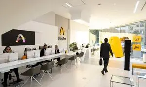 علی بابا 10 ساله شد