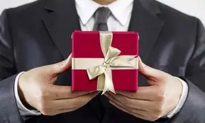 بهترین هدایای سازمانی برای کارمندان در شب یلدا