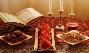 چگونه سفره شب یلدا را با ارزان ترین قیمت و زیبا بچینیم؟