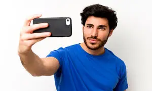 گوشی سامسونگ زیر 25 میلیون با کیفیت دوربین سلفی بالا
