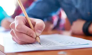 اعتراض جمعی از داوطلبان به نتیجه آزمون وکالت دادگستری