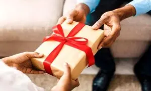 15 هدیه شب یلدا برای مردان جوان و پدران