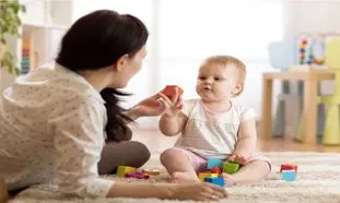 آشنایی با خدمات و وظایف پرستار کودک در منزل