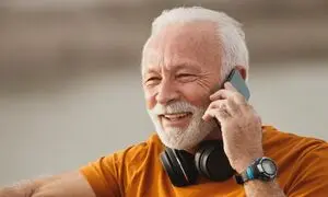 5 گوشی کاربردی ساده زیر 2 میلیون تومان