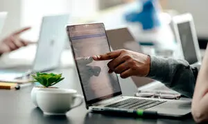 برای خرید لپ تاپ میان رده کدام برند را انتخاب کنیم؟ / معرفی 5 مدل پرفروش