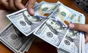 قیمت دلار کم می شود؟