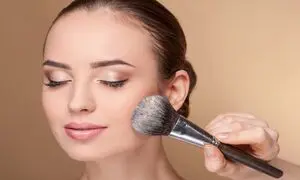 بهترین کرم پودر مات که چهره شما را زیباتر می کند