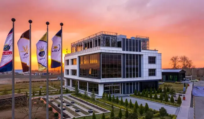 بازدید خانواده های تیم فوتبال هلدینگ زر از کارخانه های گروه