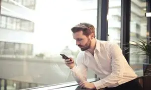 با 12 میلیون تومان چه گوشی بخریم؟ خرید گوشی سامسونگ