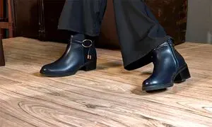 راهنمای انتخاب کفش با رنگ مناسب برای خانم ‌ها