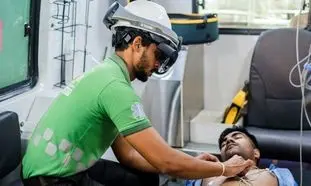 رونمایی از آمبولانس متصل توسط همراه اول