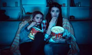 10 فیلم برتر ترسناک که شما را تا صبح بیدار نگه می‌دارند