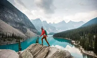 نکات مهم اخذ ویزای کانادا توریستی 2025