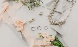 چگونه سرویس طلای عروسی را اقساطی بخریم؟