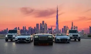 اجاره خودرو در دبی برای عکاسی و تولید محتوا با دیاررنت