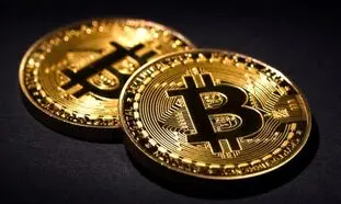 بهتر است بیت کوین بخریم یا بفروشیم؟