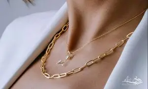 گردنبند طلا زنانه؛ تجلی ظرافت و زیبایی