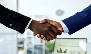 حضور مدیرعامل هلدینگ ارتباط فردا در پنل فناوری اطلاعات و صنعت مالی کیش