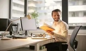 5 شغل با دریافتی حقوق بالای 15 میلیون تومان در کرج