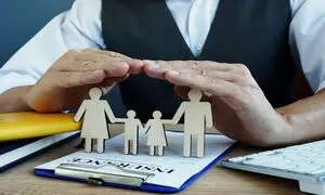 سه هیچ جلو، با خرید قسطی بیمه