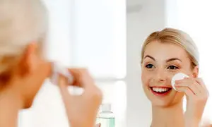 چرا باید تونر پوست چرب را به روتین شبانه اضافه کرد؟