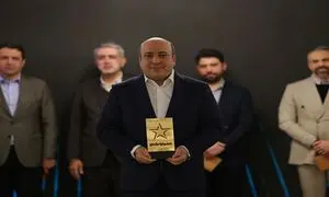 اپلیکیشن بلوط نشان برگزیده گرفت