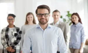 5 شغل با حقوق بالای 30 میلیون در شرق تهران / فروردین 1404