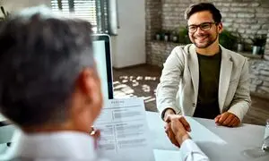 5 شغل با حقوق بالای 45 میلیون در تهران / فروردین 1404