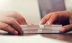 شرایط دریافت وام 300 میلیون تومانی بانک سرمایه با سود چهار درصدی